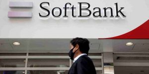 SoftBank Backs Facial-Recognition Startup Despite Privacy